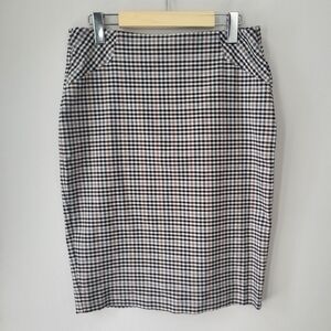 RW & Co. Classic Fitted Checkered Skirt